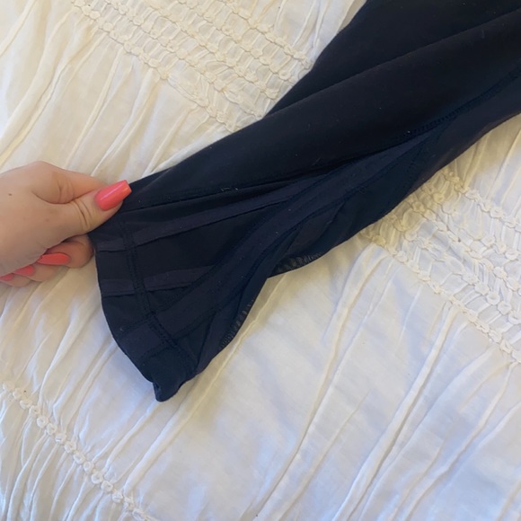 Lululemon leggings - Picture 3 of 4